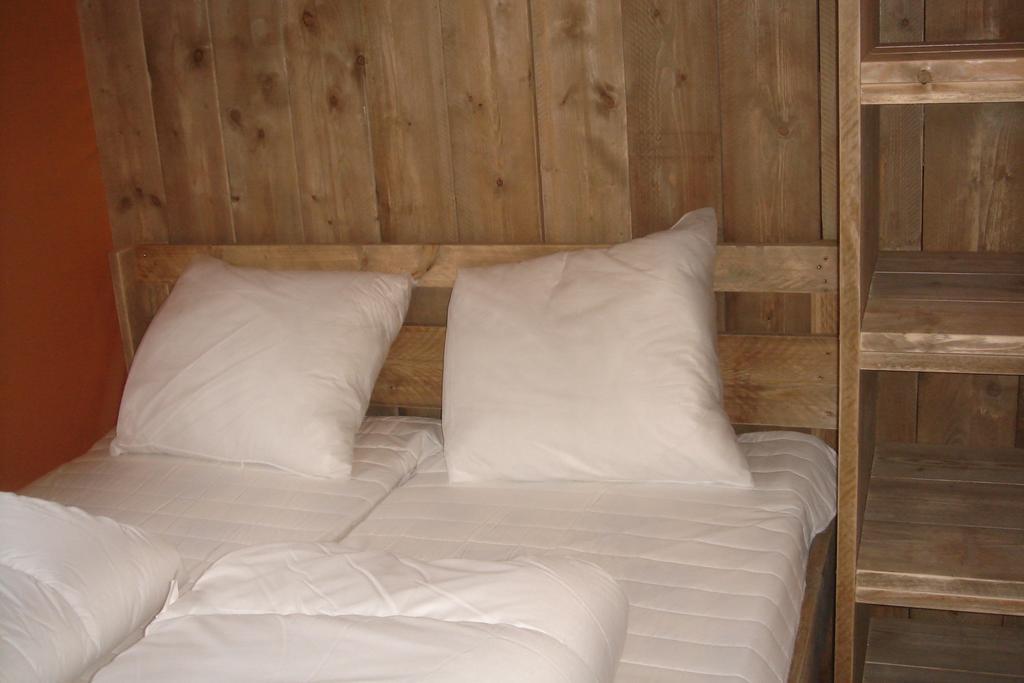 Camping De La Bonnette Caylus Værelse billede